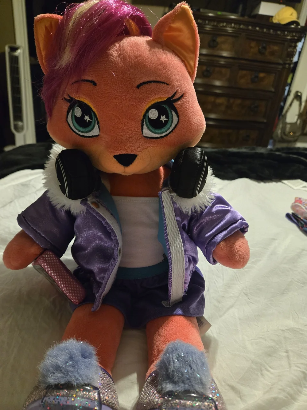 Build-A-Bear Honey Girls Viv Fox Plush 15 Pc Lot Skates Headphones EUC